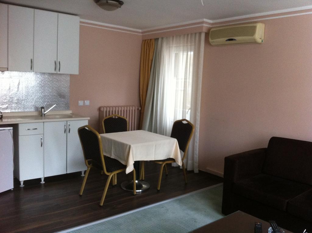 First Apart Otel 2*